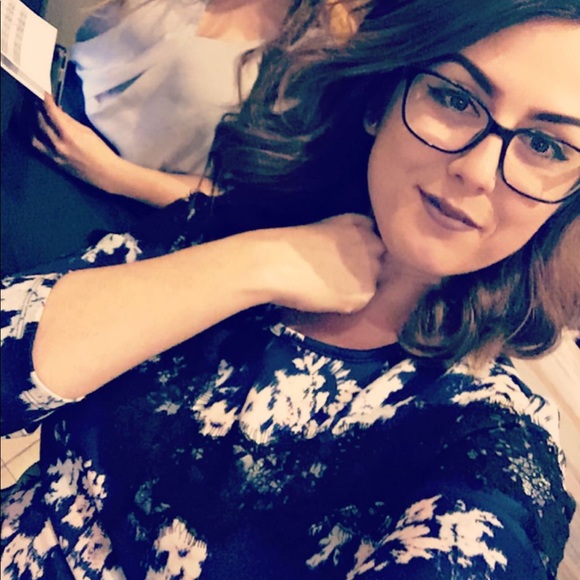 Meet your Posher, Binasa - Picture 1 of 2